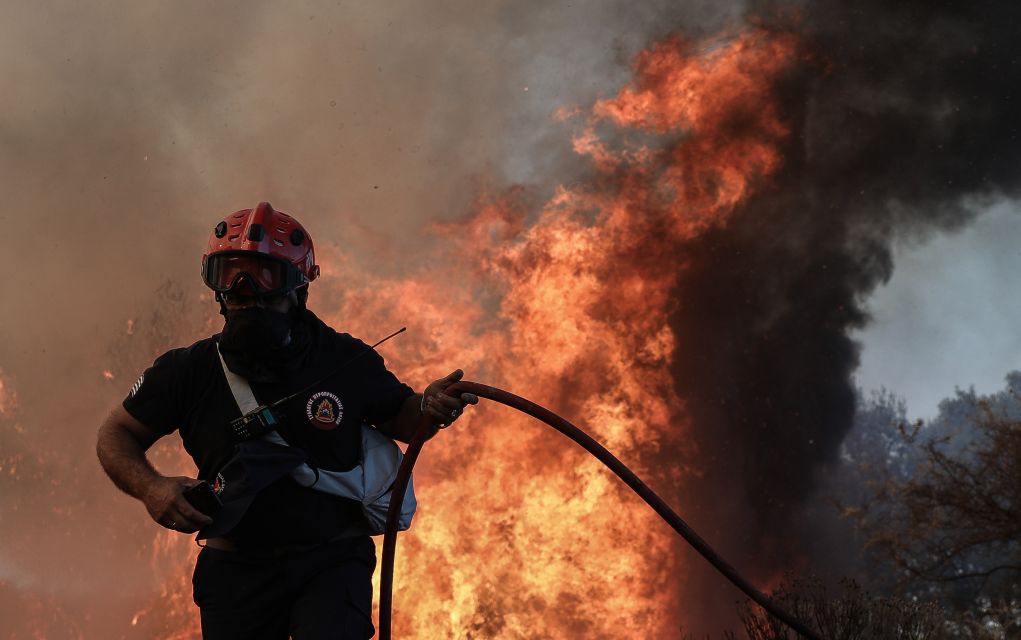 48 δασικές πυρκαγιές τις τελευταίες 24 ώρες