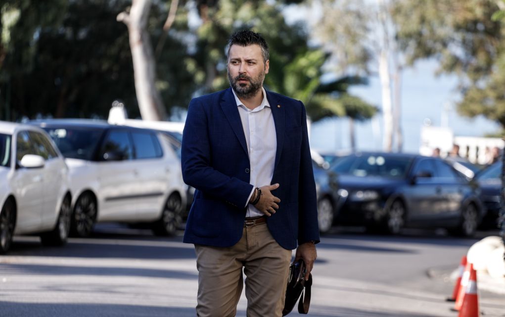 O Γιάννης Καλλιάνος απαντά στους επικριτές του: Έχω ένα νεογέννητο μωρό στο σπίτι μου –  Ρίσκο να κολλήσεις κορονοϊό