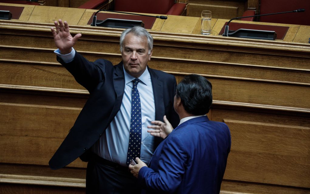 Βορίδης: Θα απέχω από την ψηφοφορία για τα ομόφυλα ζευγάρια – Τι λένε κυβερνητικές πηγές