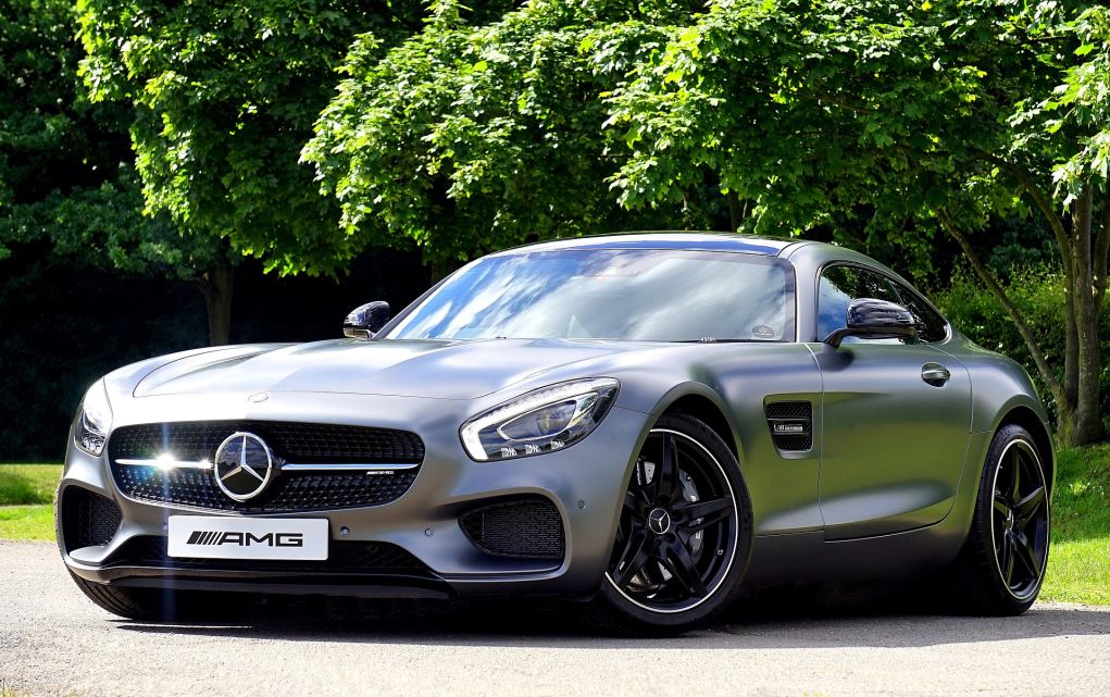 Παρουσιάστηκε επίσημα η Mercedes-AMG GT Black Series