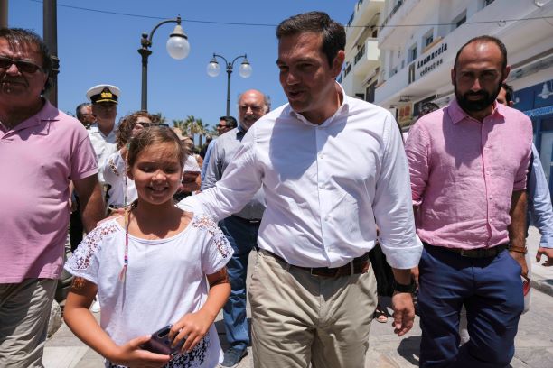 Τσίπρας από Νάξο: «Η ύφεση θα είναι τρομακτική» (vds+pics)