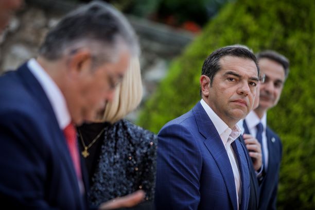 Οι τέσσερις λόγοι για το «ανήσυχο» καλοκαίρι Τσίπρα