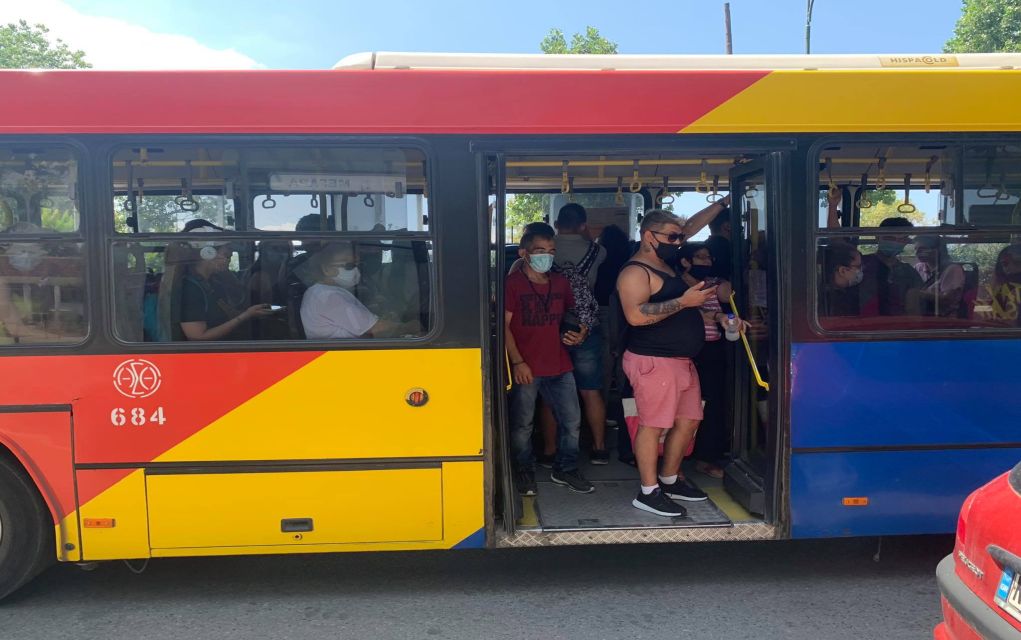 Θεσσαλονίκη: Ποιο 65%; Γεμάτα τα λεωφορεία του ΟΑΣΘ! (pics)