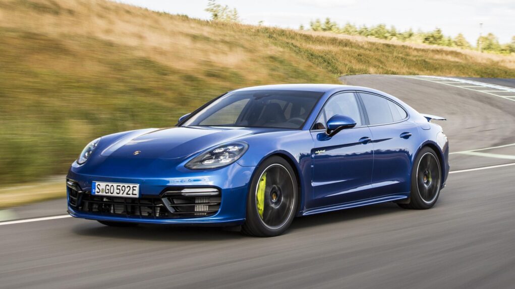 Η νέα Panamera έφτασε με 560 ίππους