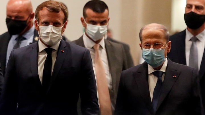 Άφιξη Μακρόν στη Βηρυτό, δεύτερη επίσκεψη μέσα σε ένα μήνα