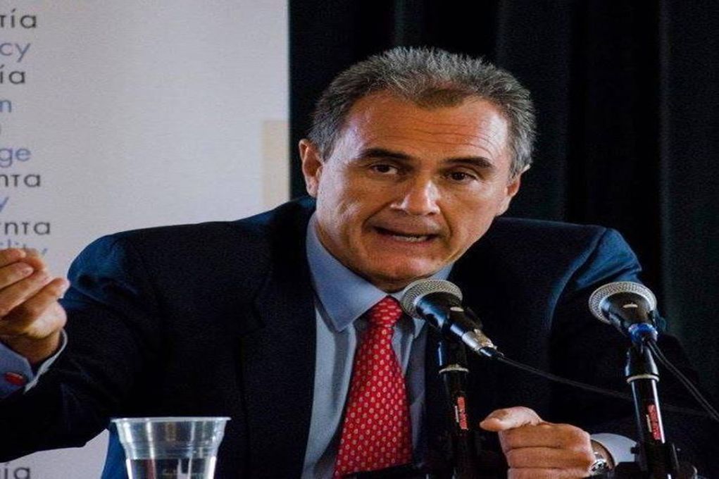 Φενέκος για ΑΟΖ: Τα εθνικά συμφέροντα δεν μπορούν να εξαντλούνται επικοινωνιακά