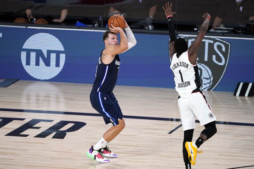 NBA: Ραψωδία Ντόντσιτς στη νίκη επί των Κλίπερς – Υποκλίνεται όλο το ΝΒΑ