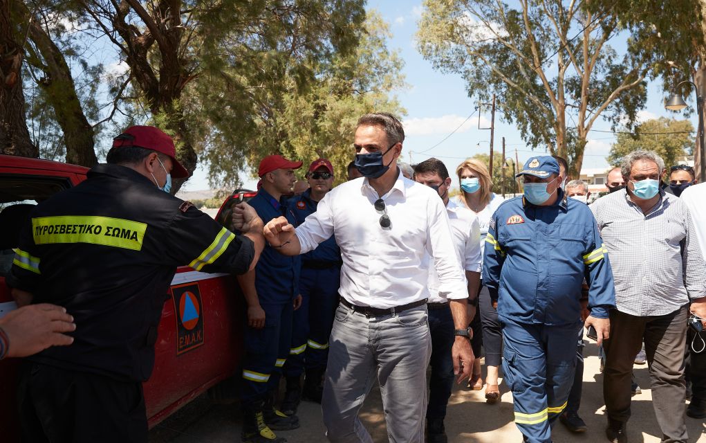 Μητσοτάκης – Εύβοια: «Η Πολιτεία θα είναι δίπλα σε αυτούς που έχασαν περιουσίες και νοικοκυριά»