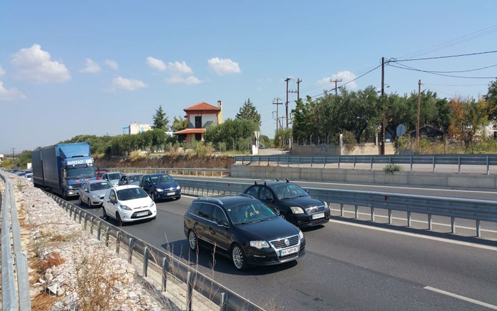 Αυξημένη κίνηση για Χαλκιδική – Μποτιλιάρισμα στη Νέα Ποτίδαια