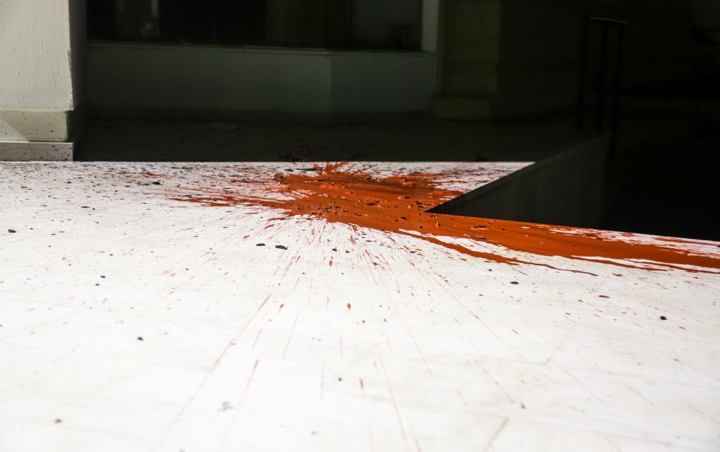 Παρέμβαση Ρουβίκωνα με μπογιές για τις φονικές πλημμύρες στην Εύβοια (vd)