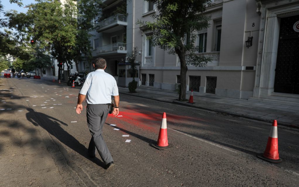 Επίθεση με μπογιές στην τουρκική πρεσβεία στην Αθήνα