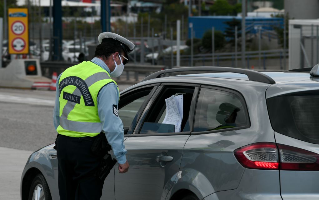 Ασταμάτητη η Τροχαία Αττικής: πήρε το δίπλωμα από 86 οδηγούς σε 8 ώρες