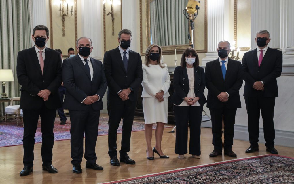 Ορκίστηκαν τα νέα μέλη της κυβέρνησης