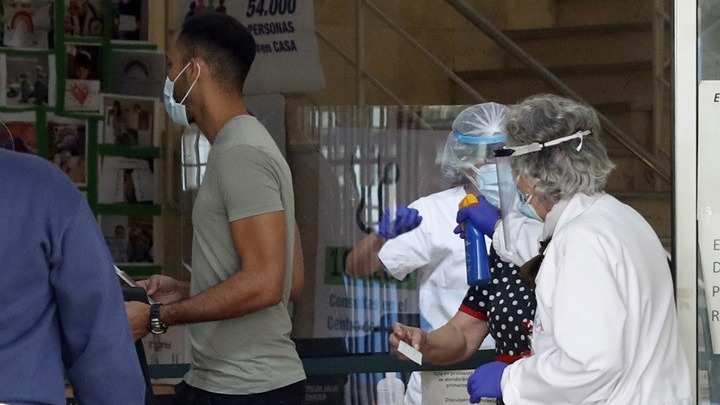 5.298 νέα κρούσματα στη Γαλλία – Η Ισπανία κατέγραψε 31.428 κρούσματα από την Παρασκευή