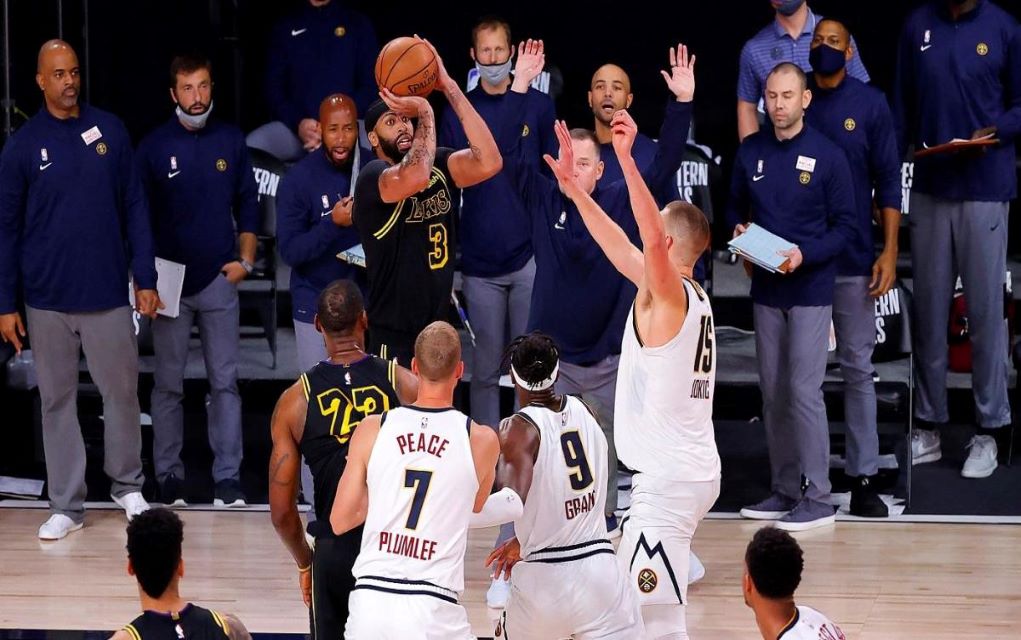 NBA: Ντέιβις και ξεροί…«σβώλοι»