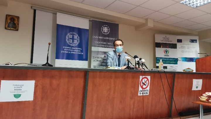 Αλ. Κόπτσης: «Δεν μπορεί να αγνοεί κανένας τις οδηγίες των ειδικών-οι γονείς να μην οδηγούν τα παιδιά σε παρατυπία»