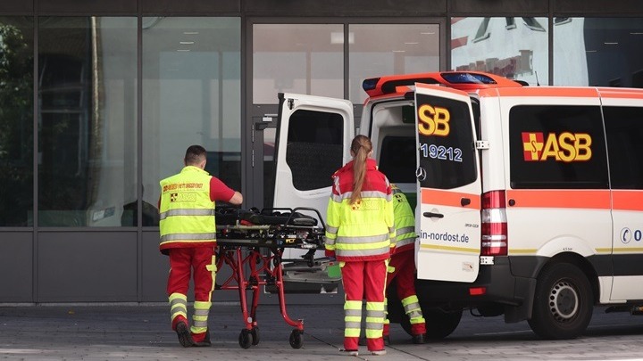 Βελτιώθηκε η κατάσταση της υγείας του Ναβάλνι – Βγήκε από το κώμα