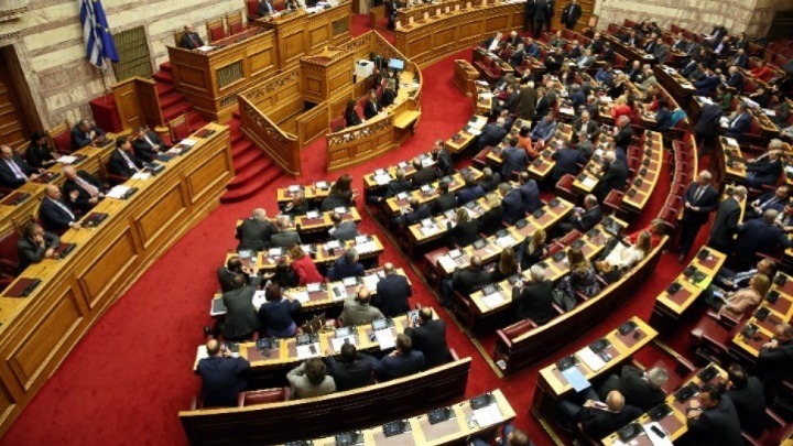 Βουλή: Οι καταλήψεις στα σχολεία στο επίκεντρο αντιπαράθεσης κυβέρνησης και ΣΥΡΙΖΑ