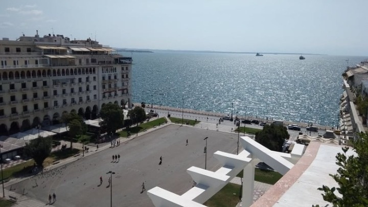 Δέσμη πέντε προτάσεων από το ΕΒΕΘ για τα δημοτικά τέλη το 2021