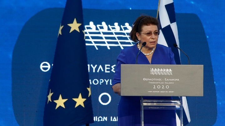 Από τον πάπα Φραγκίσκο έγινε δεκτή η Λίνα Μενδώνη