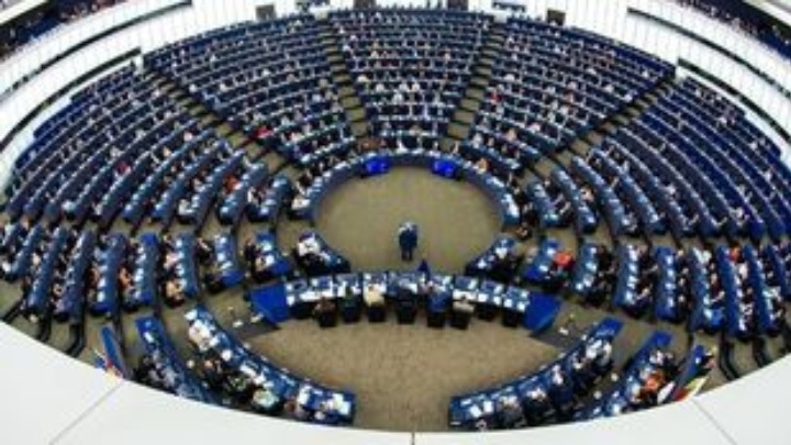 Επιτροπή Εξωτερικών του ΕΚ: Αλληλεγγύη στην Ελλάδα για τη Μόρια, καταδίκη της τουρκικής παραβατικότητας