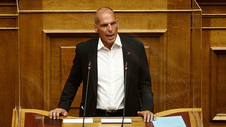 Γ. Βαρουφάκης: Επίθεση στην κυβέρνηση για την διαχείριση της πανδημίας και πρόβλεψη για κούρεμα μισθών και συντάξεων