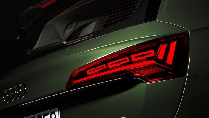 H Audi φωτίζει το μέλλον με φωτιστικά σώματα OLED