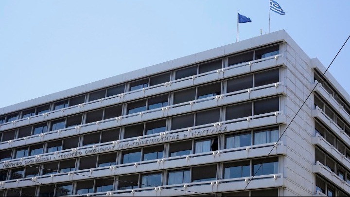 Καραντίνα στα υπουργεία Οικονομικών και Ανάπτυξης
