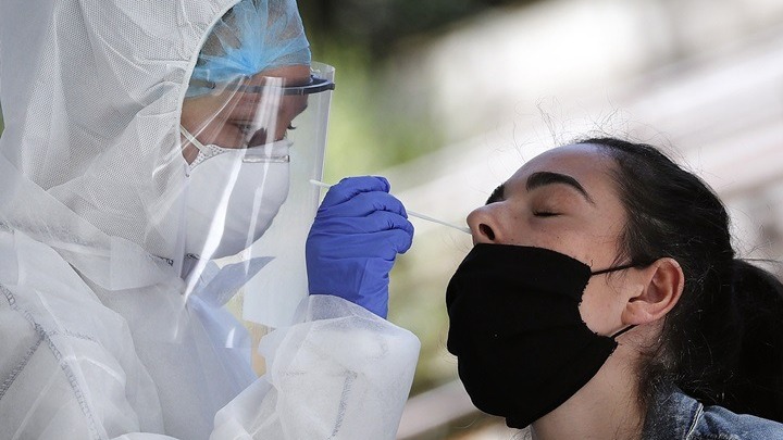 Κορονοϊός: Η γαλλική κυβέρνηση αναμένει την εμφάνιση πιο σοβαρών κρουσμάτων τις επόμενες 15 ημέρες