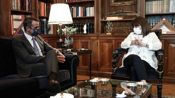Μητσοτάκης: Διατηρούμε ανοιχτή την οικονομία – Διαφυλάσσουμε την υγεία των συμπολιτών μας