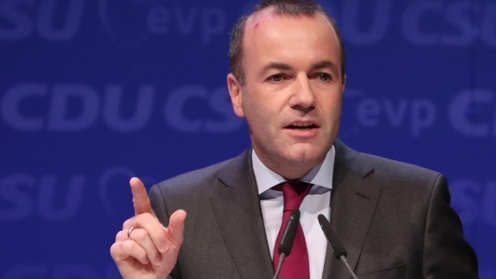 Μάνφρεντ Βέμπερ: Οι κυρώσεις σε βάρος της Λευκορωσίας θα πρέπει να έχουν ως στόχο και τον πρόεδρο Λουκασένκο