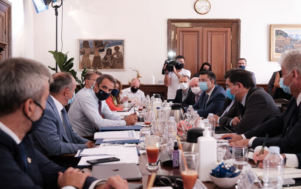 Επαφές Μητσοτάκη: Σε πρώτο πλάνο τα μεγάλα έργα (vd)