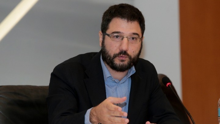 Ηλιόπουλος: Η κυβέρνηση κατάφερε να συσπειρώσει εναντίον της την εκπαιδευτική κοινότητα