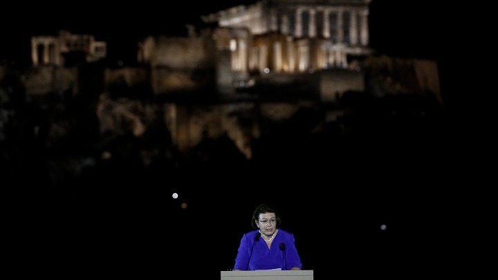 Νέος φωτισμός Ακρόπολης – Σημεία χαιρετισμών Λ. Μενδώνη και του προέδρου του Ιδρύματος Ωνάση