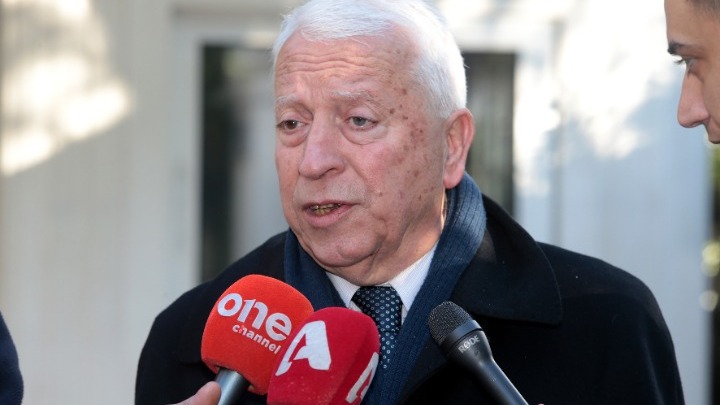Σε καραντίνα ο περιφερειάρχης Βορείου Αιγαίου, Κ. Μουτζούρης