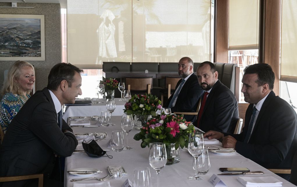 Γεύμα Μητσοτάκη – Ζάεφ με αντικείμενο συζήτησης τις διμερείς σχέσεις