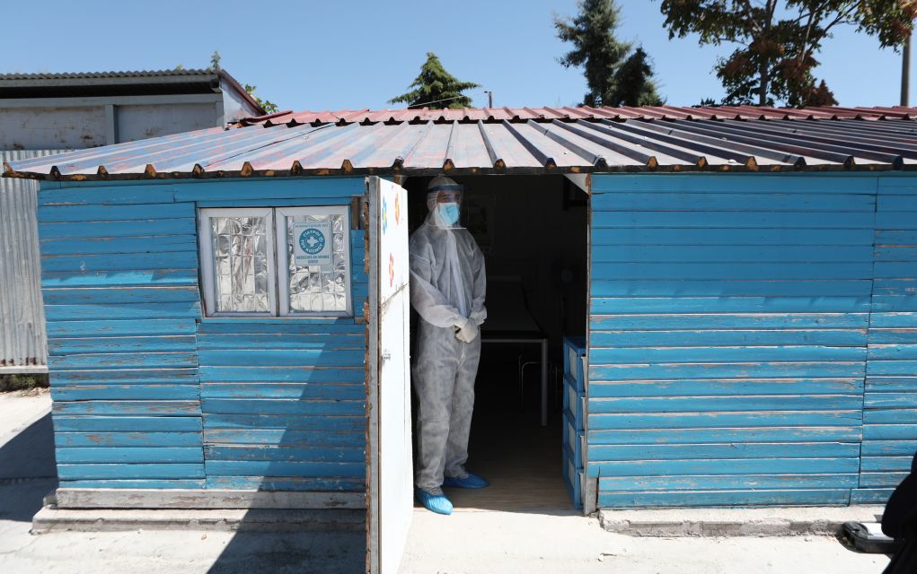 Ακόμα δύο κρούσματα κορονοϊού στη Μόρια (vid)