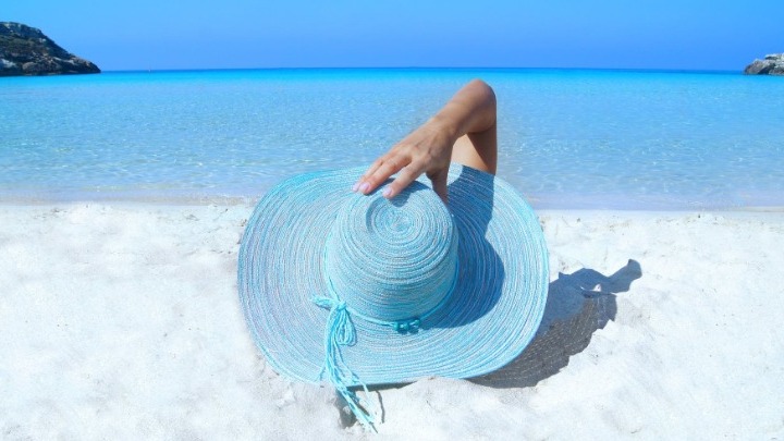 Ακάλυπτοι οι καταναλωτές από την τροπολογία για τα ταξιδιωτικά κουπόνια