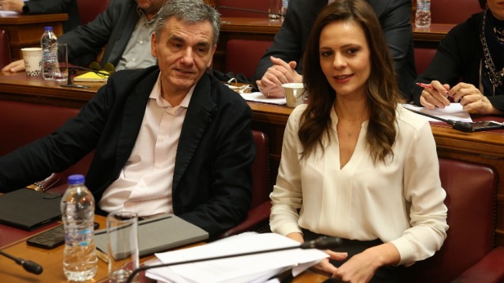 Αχτσιόγλου-Τσακαλώτος:Η δήλωση του υπουργού Οικονομικών στερείται κάθε επαφής με την πραγματικότητα