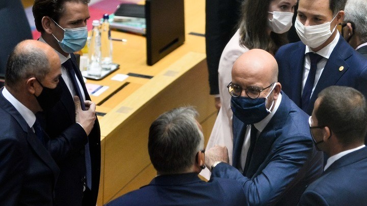 Αλληλεγγύη σε Ελλάδα και Κύπρο εξέφρασαν οι Μακρόν και Μισέλ