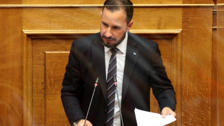Βουλή – Κ. Χήτας, εισηγητής Ελληνικής Λύσης: Ντροπή να γίνεται μονομαχία πλειστηριασμών για το ποιος έκανε λιγότερους ή περισσότερους. ΝΔ, ΣΥΡΙΖΑ και ΠΑΣΟΚ είναι το ίδιο ένοχοι