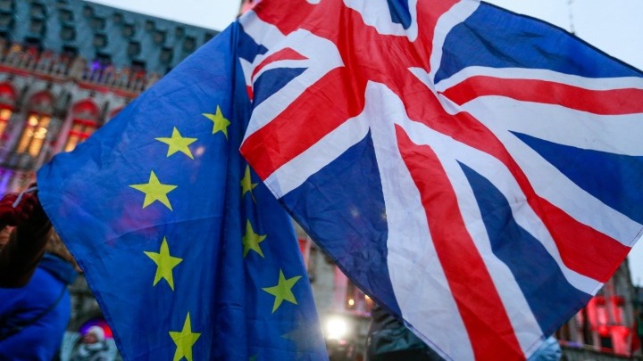 Brexit: Το Λονδίνο και οι Βρυξέλλες συνεχίζουν την παρτίδα τους στο πινγκ πονγκ