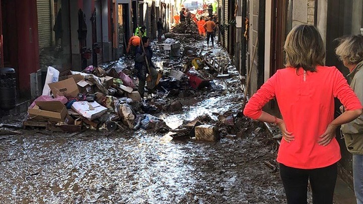 Ένας άνθρωπος σκοτώθηκε, πολλοί αγνοούνται από τις πλημμύρες σε Γαλλία και Ιταλία