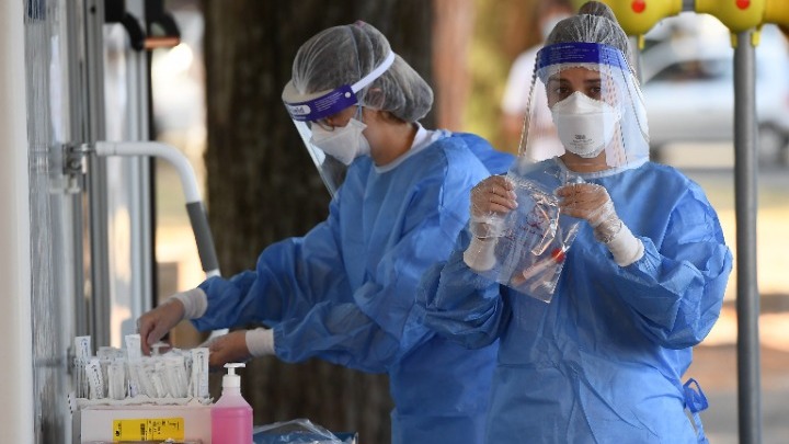 Γαλλία-COVID-19: Τα κρούσματα μειώθηκαν, οι θάνατοι αυξήθηκαν