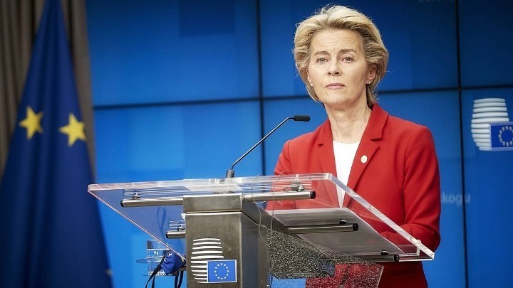 Γαλλία-δολοφονία καθηγητή: “Η σκέψη μου στρέφεται στους εκπαιδευτικούς στη Γαλλία και παντού στην Ευρώπη”, δηλώνει η Ούρσουλα φον ντερ Λάιεν