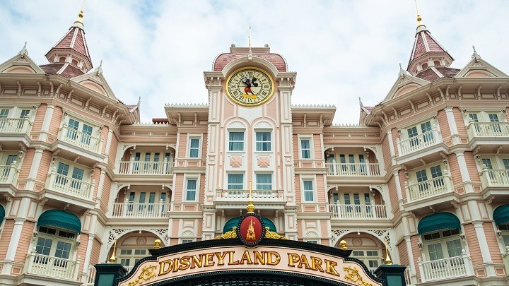 Η Disneyland στο Παρίσι κλείνει ξανά, καθώς η Γαλλία μπαίνει σε νέο lockdown