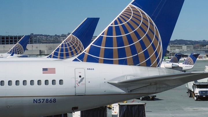 ΗΠΑ: Η United Airlines θα απολύσει 13.000 υπαλλήλους της