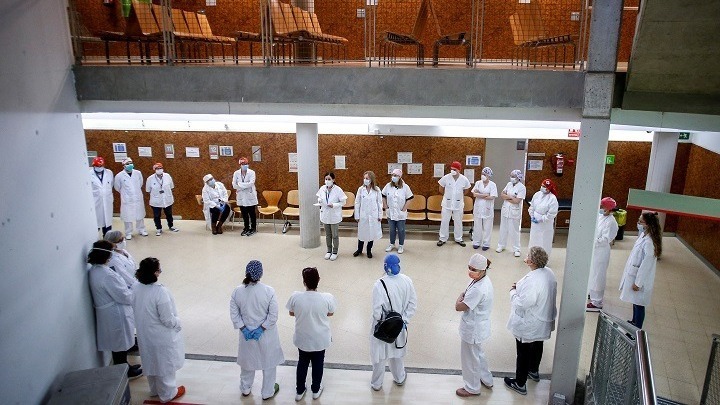 Ισπανία: Ανεξέλεγκτη η επιδημία, εξετάζονται περισσότερα μέτρα