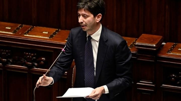 Ιταλός υπ.Υγείας: «Η Ιταλία μαζί με την Γερμανία αντιμετωπίζουν καλύτερα το δεύτερο κύμα κορονοϊού»