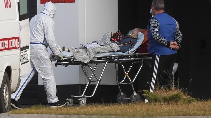 Κρεμλίνο: Το κύμα της πανδημίας άρχισε να κινείται ανατολικά της Μόσχας και η επιδημιολογική κατάσταση είναι αρκετά σοβαρή αλλά ελεγχόμενη
